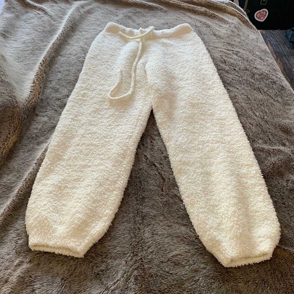 SKIMS Cream Cozy Sherpa Lounge Pants